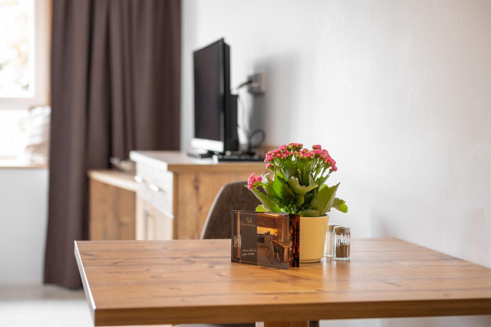 Snooze Apartments Holzkirchen  Extérieur photo